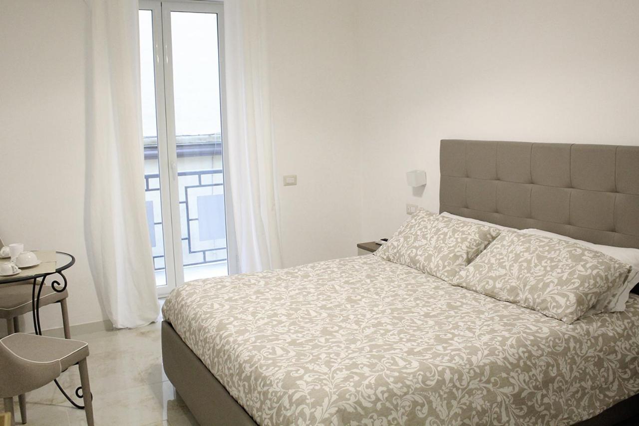 Antonietta De Pace Rooms By Napoli Milionaria B&B Ngoại thất bức ảnh